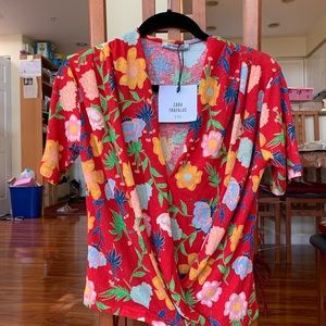 Red Flowered Zara Trafaluc dress short sleeve